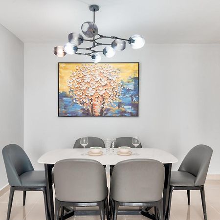 Stellar Cbd Rivergate Apartment - Pool - Free 4G Sim For 3 Nights Ho Şi Min Dış mekan fotoğraf